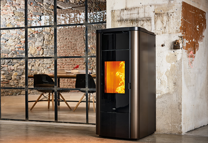 Termostufa a Pellet Ventilata Nobis Mod. H20 Shape Steel Bronzo