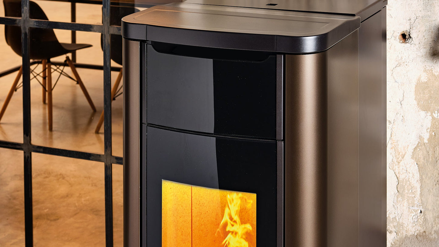 Termostufa a Pellet Ventilata Nobis Mod. H20 Shape Steel Bronzo