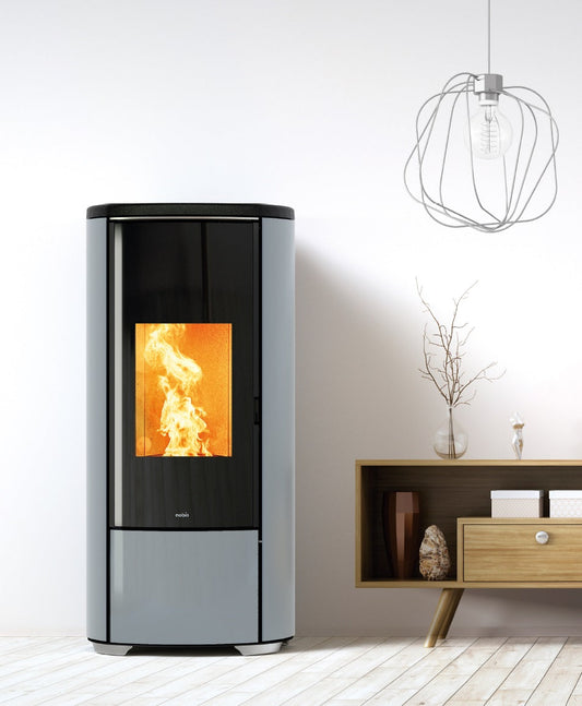 Termostufa a pellet ventilata Nobis mod.H12 V Glass Shape Carboon Look Kw 16,8